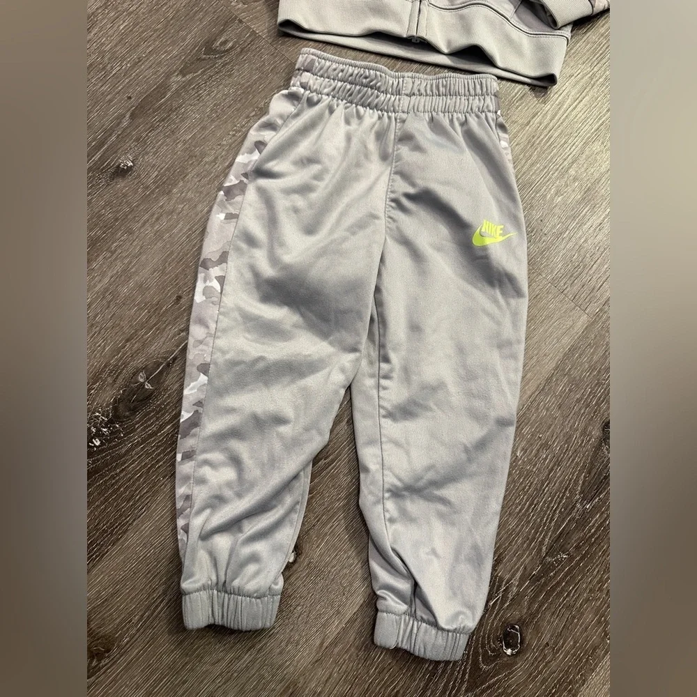 Camo toddler grey and lime Nike 2 piece sweatsuit sweatpants outfit and jacket